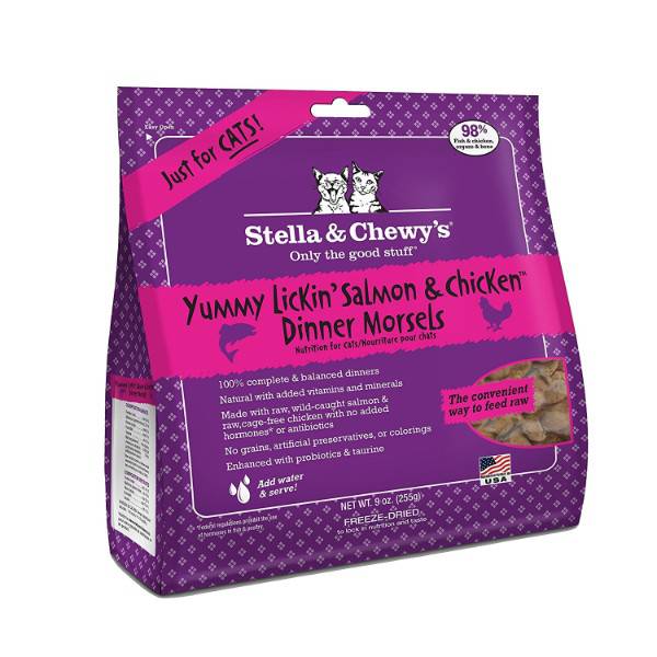 <b>Stella & Chewy's</b> Yummy Lickin' Salmon & Chicken Dinner Grain Free Freeze Dried Raw Cat Food